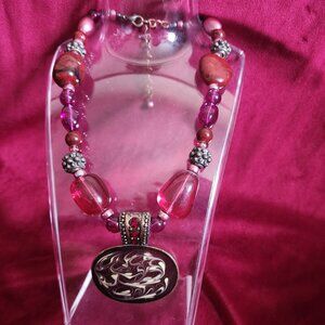 Vintage Chunky Pink Beaded Necklace